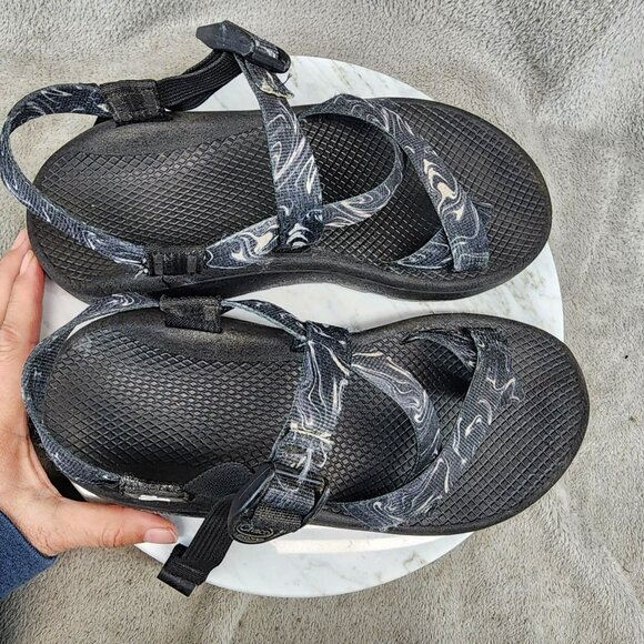 Chaco Shoes Mens Size 8 Black Chaco Cloud Strap Sandals *GUC* main image 11